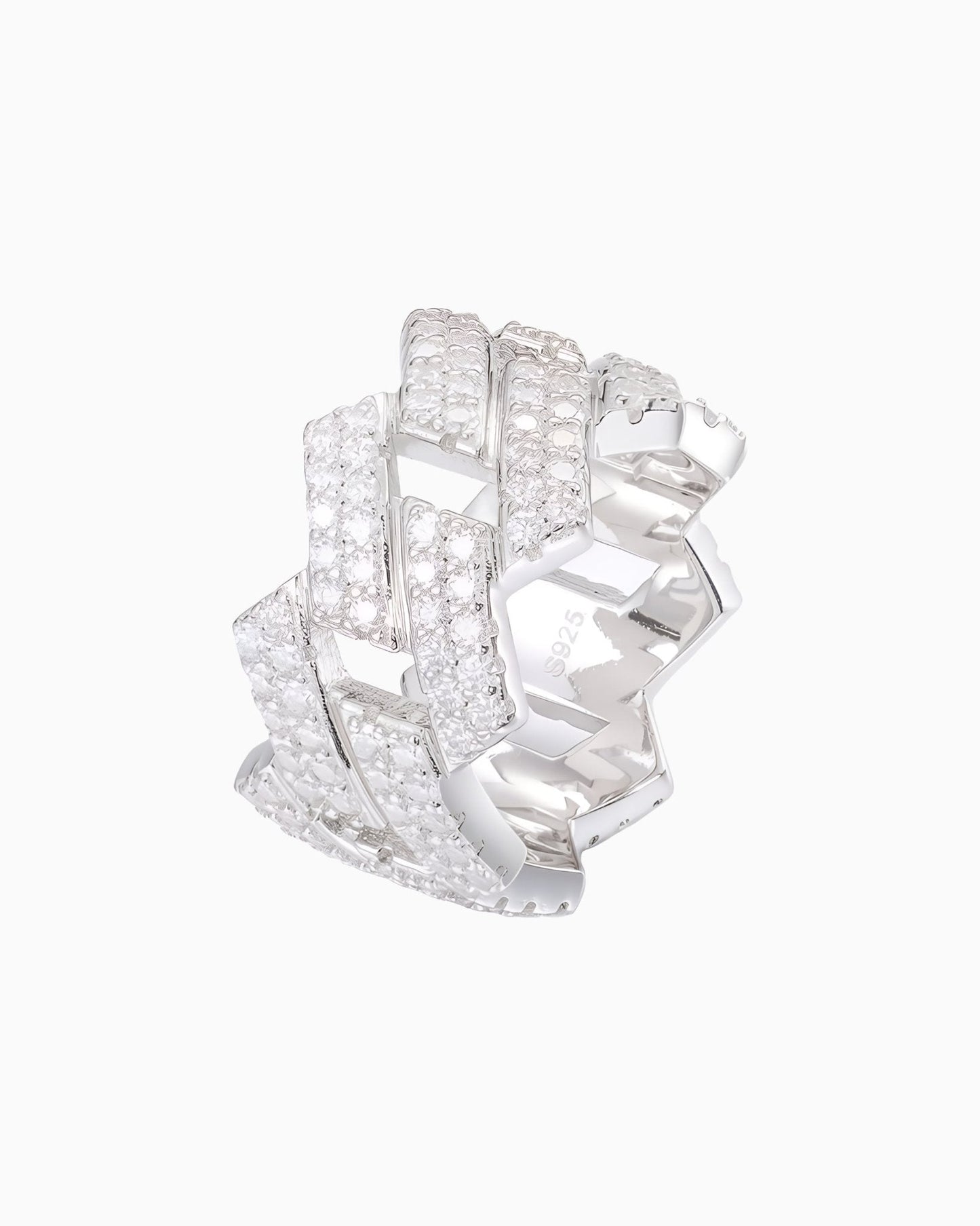 BAGUE CUBIQUE EN MOISSANITE AVEC PATTES.