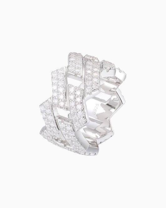 BAGUE CUBIQUE EN MOISSANITE AVEC PATTES.