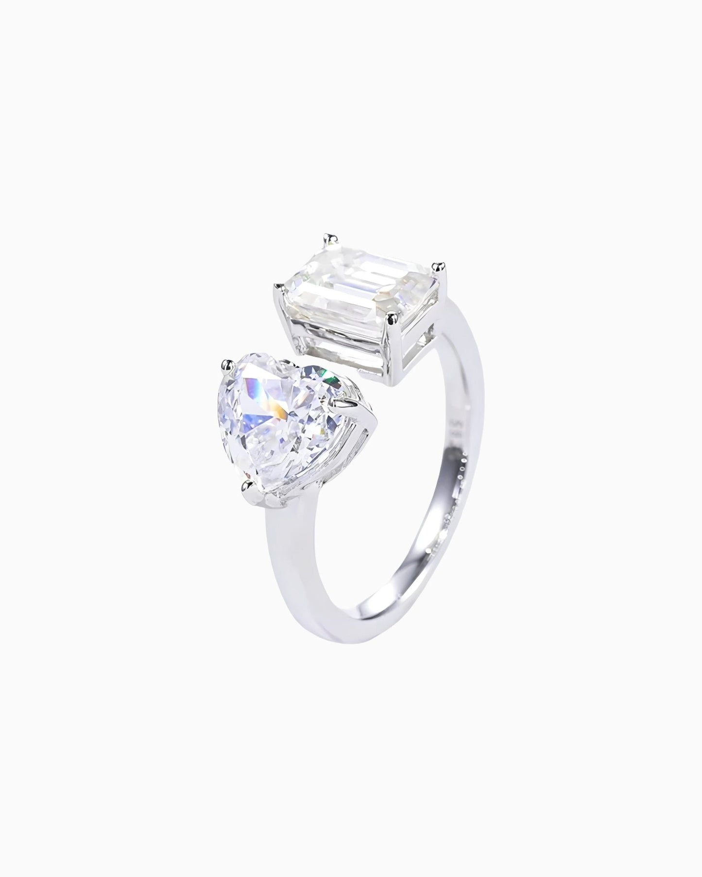 BAGUE D'AMOUR D'ÉTÉ EN MOISSANITE.